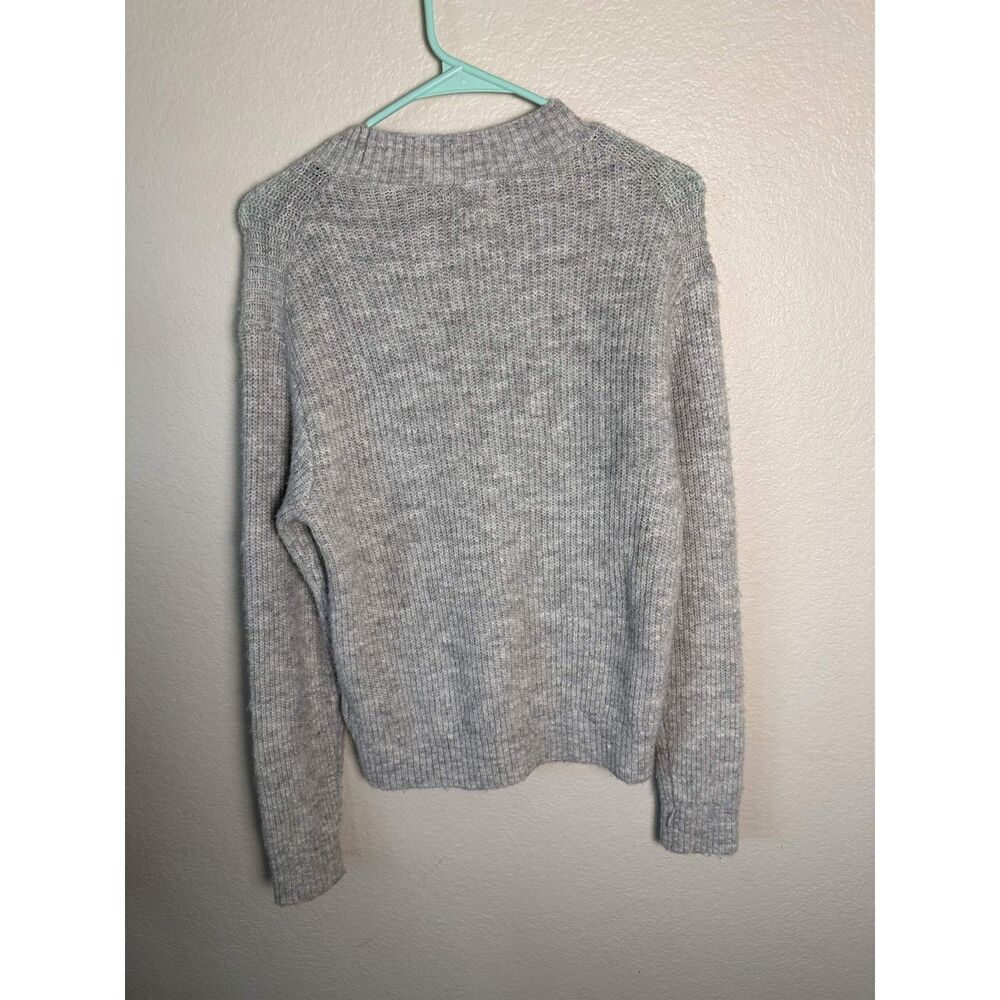 H&M Gray Knit Sweater Womens Extra Small XS Crewneck Wool Blend Sweater Cozy - Picture 2 of 7